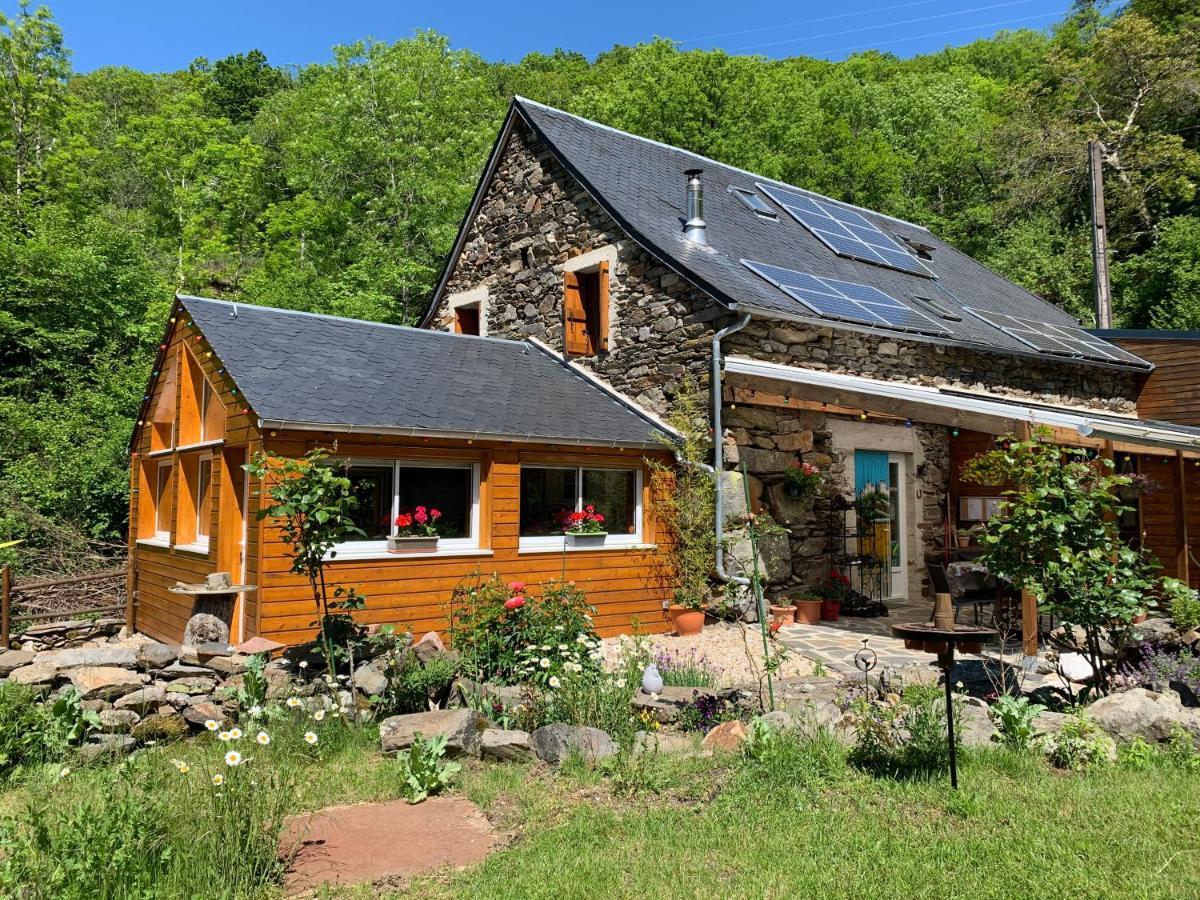 Chambres D'Hotes Le Lepadou-Bas Saint-Chély-dʼAubrac Dış mekan fotoğraf