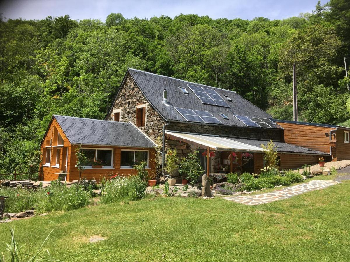 Chambres D'Hotes Le Lepadou-Bas Saint-Chély-dʼAubrac Dış mekan fotoğraf
