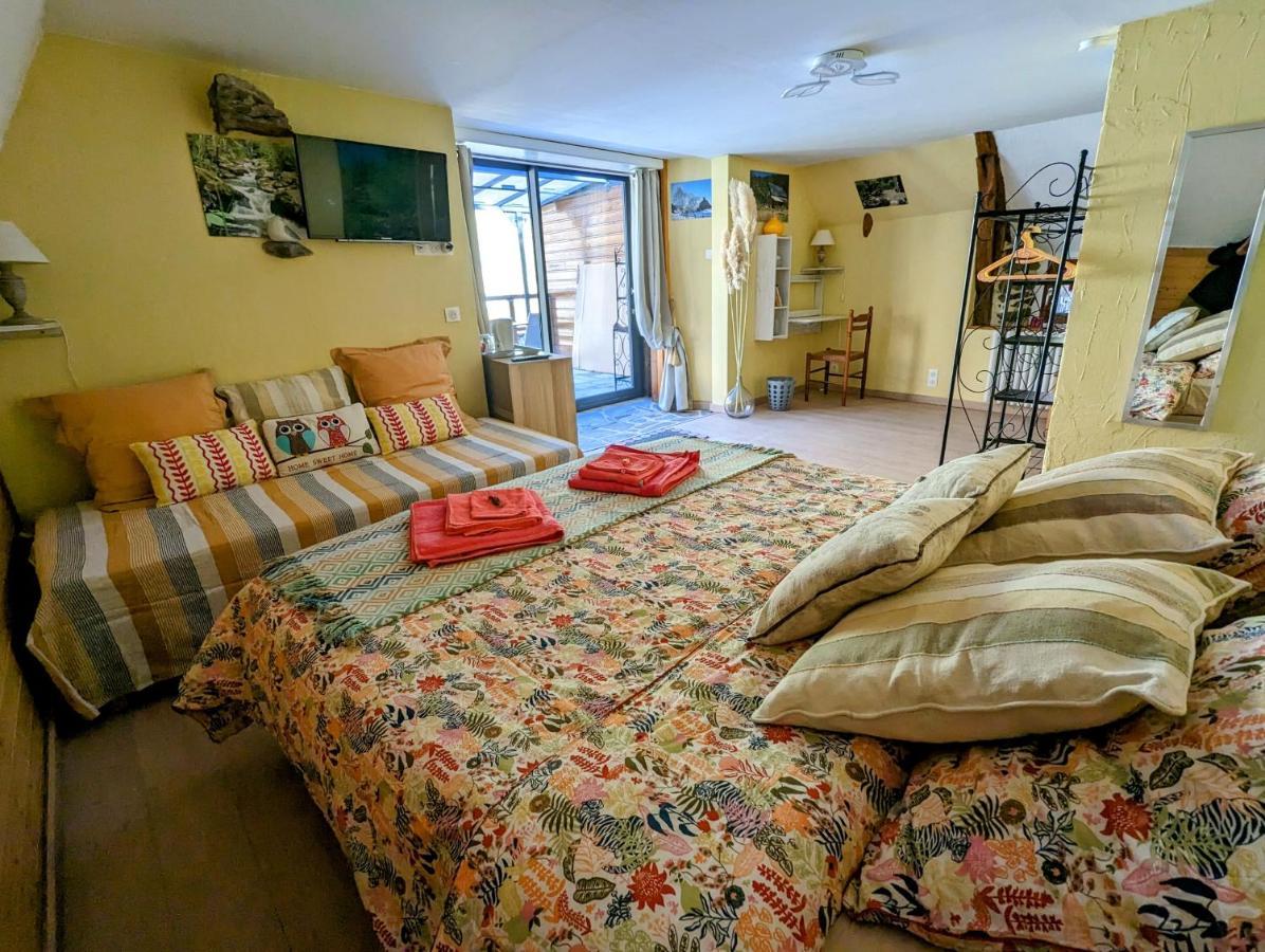 Chambres D'Hotes Le Lepadou-Bas Saint-Chély-dʼAubrac Dış mekan fotoğraf