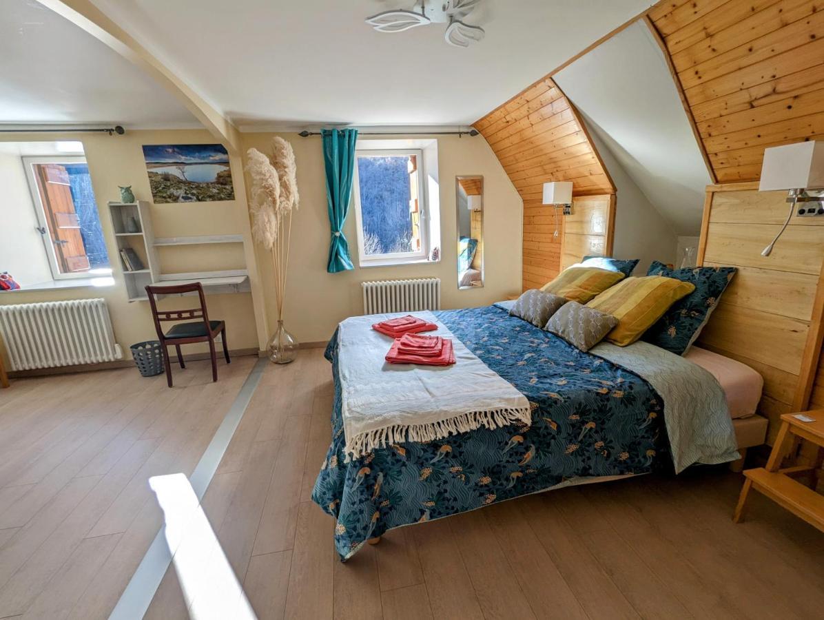 Chambres D'Hotes Le Lepadou-Bas Saint-Chély-dʼAubrac Dış mekan fotoğraf