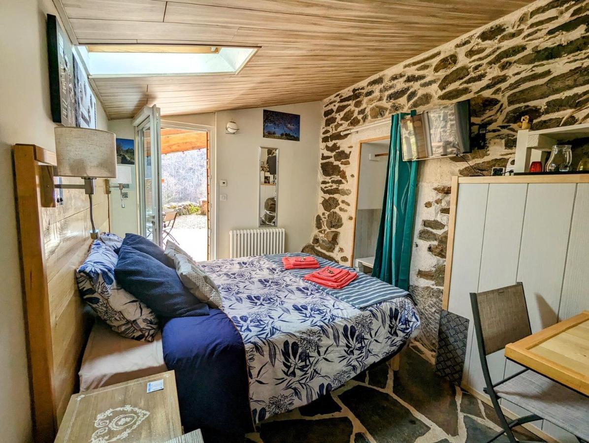 Chambres D'Hotes Le Lepadou-Bas Saint-Chély-dʼAubrac Dış mekan fotoğraf